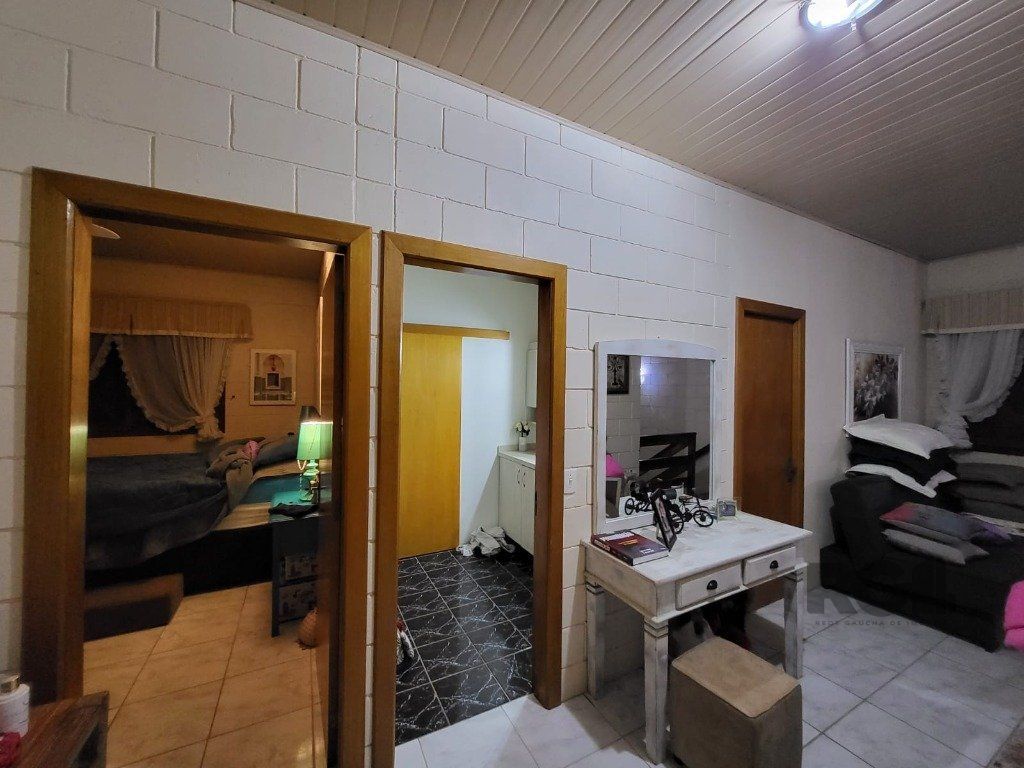 Casa de Condomínio à venda com 4 quartos, 231m² - Foto 13