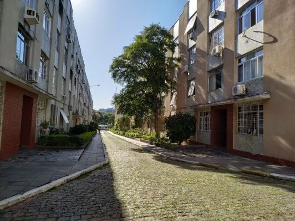 Apartamento, 3 dormitórios no bairro Medianeira em Porto Alegre para Comprar