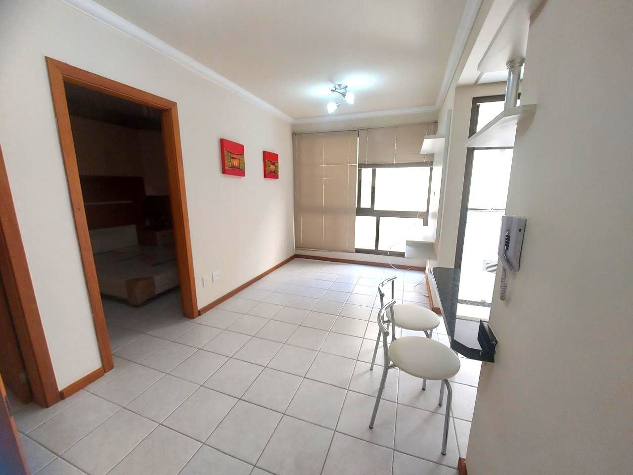 Apartamento no Jardim Botânico de 1 dormitório semi mobiliado
