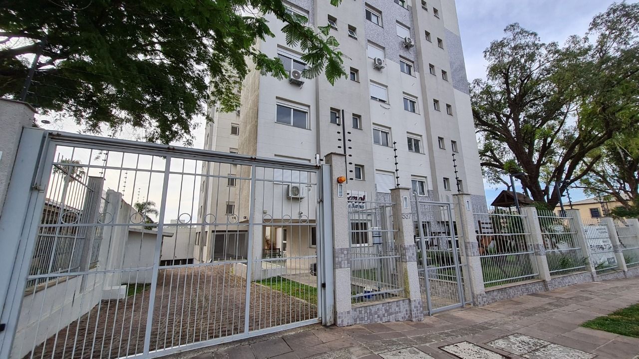 Apartamento à venda com 85m², 3 quartos, 1 suíte, 2 vagas no bairro Santo Antônio em Porto Alegre