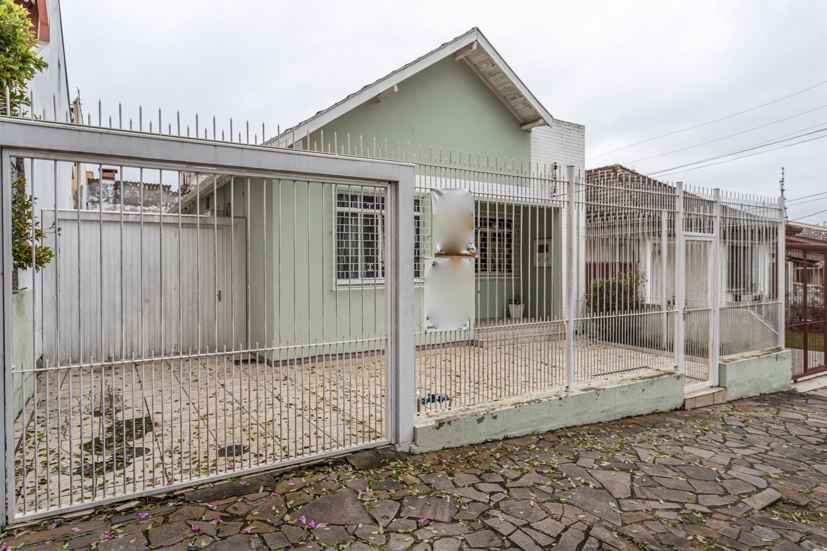 Casa para Venda - 75.43m², 2 dormitórios, 5 vagas - Sarandi