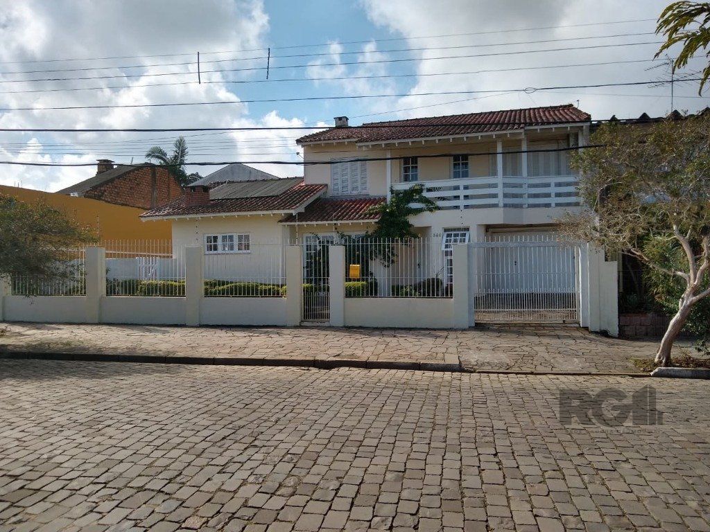 Casa 3 Dormitório(s) Bairro Vila Nova