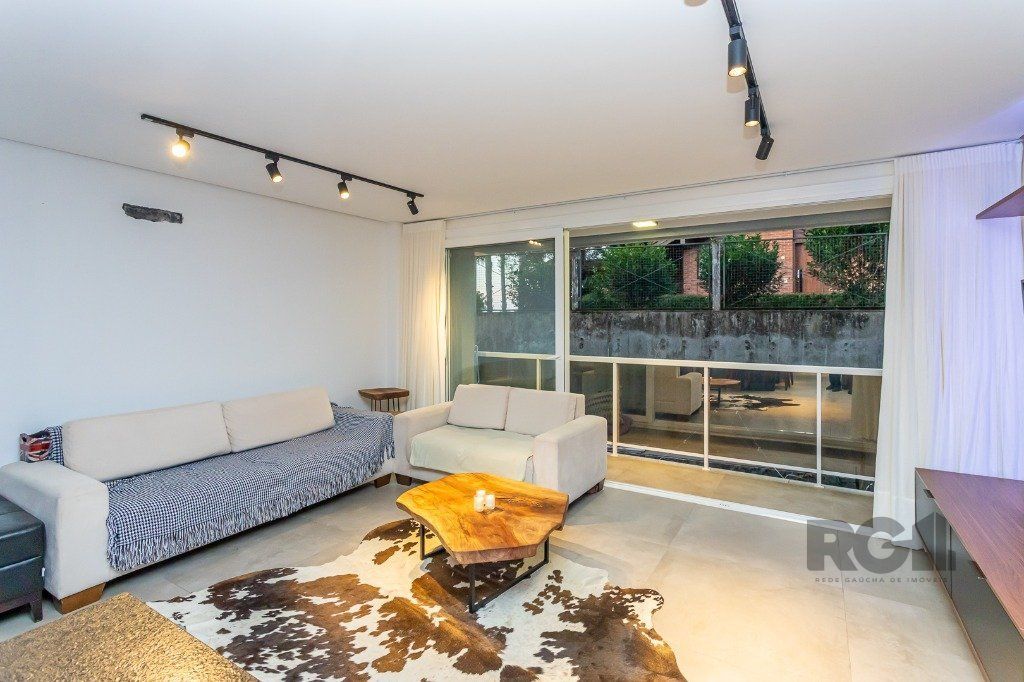 Apartamento à venda com 2 quartos, 103m² - Foto 2