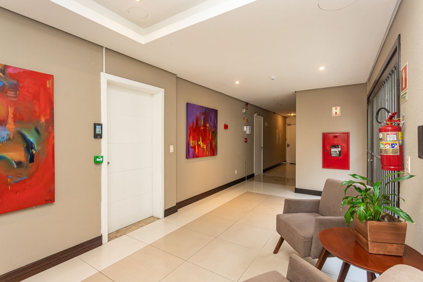Apartamento, 2 quartos, à venda, 71 m², São João - Porto Alegre — foto 2