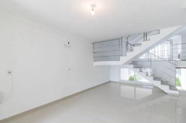 Casa sobrado para Venda de 3 dormitórios e 4 vagas no  Jardim Sabará — foto 3