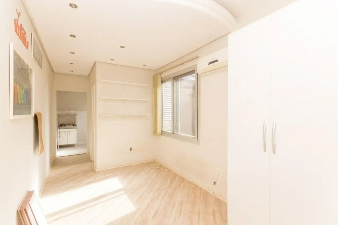 Apartamento à venda com 25m², 1 quarto no bairro Cidade Baixa em Porto Alegre