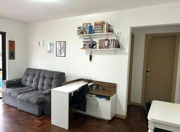 Apartamento no Centro de 1 dormitório e vaga