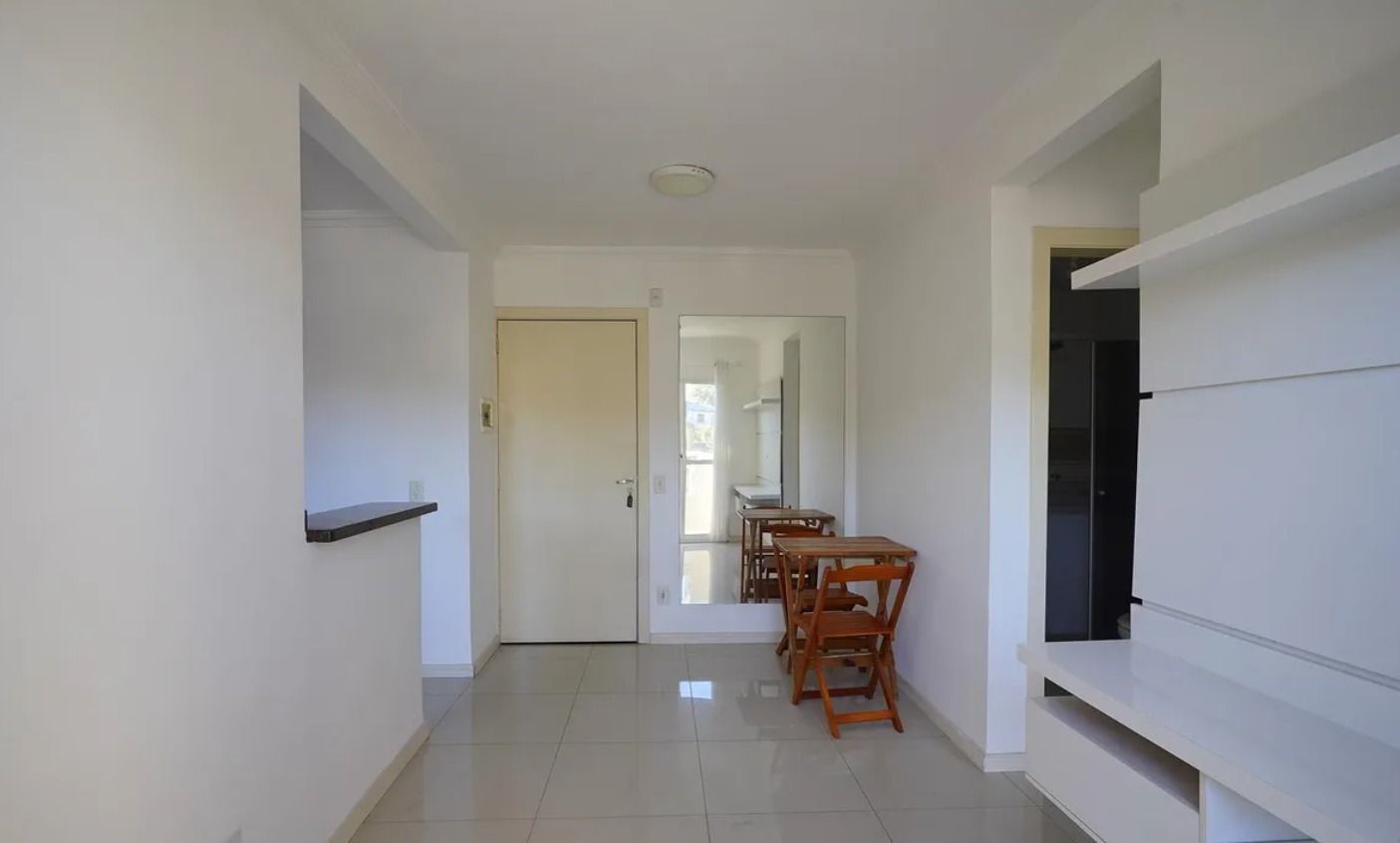 Apartamento no Teresópolis de 2 dormitórios infra e vaga DESOCUPADO — foto 5