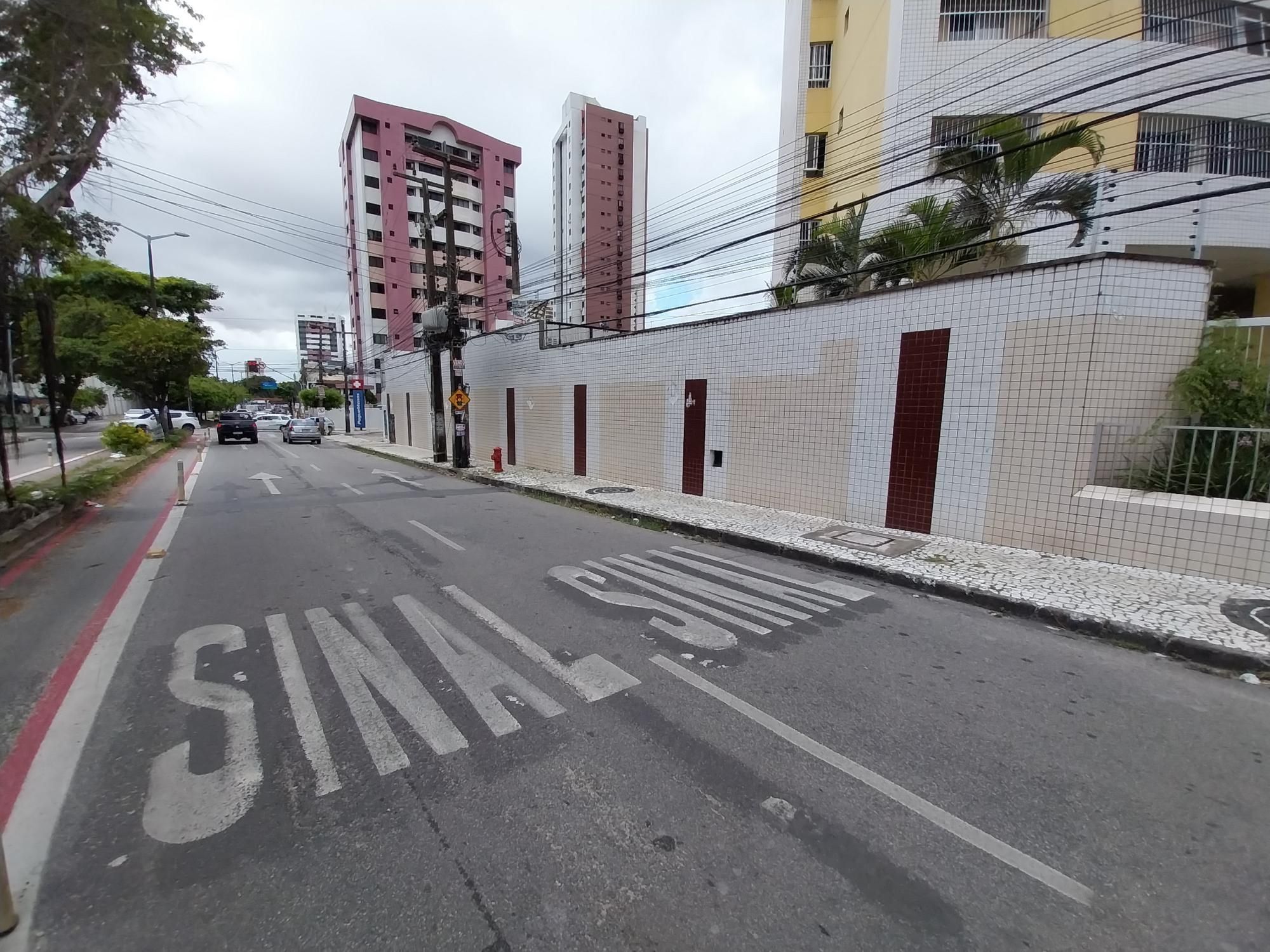 Apartamento à venda com 3 quartos, 107m² - Foto 3