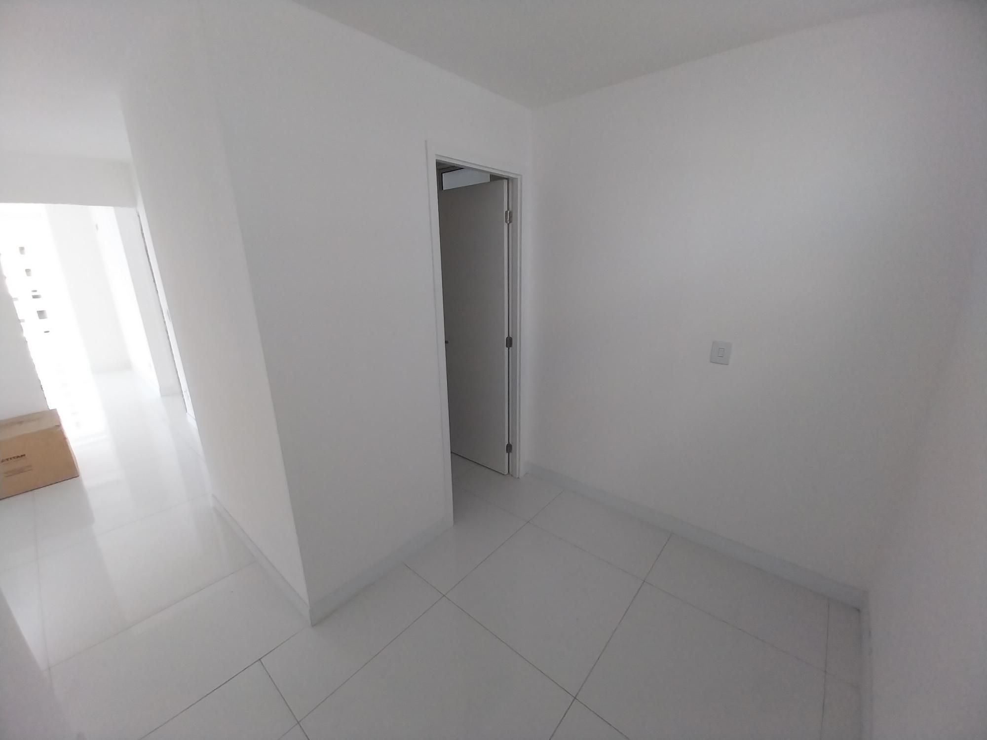 Apartamento à venda com 5 quartos, 271m² - Foto 21