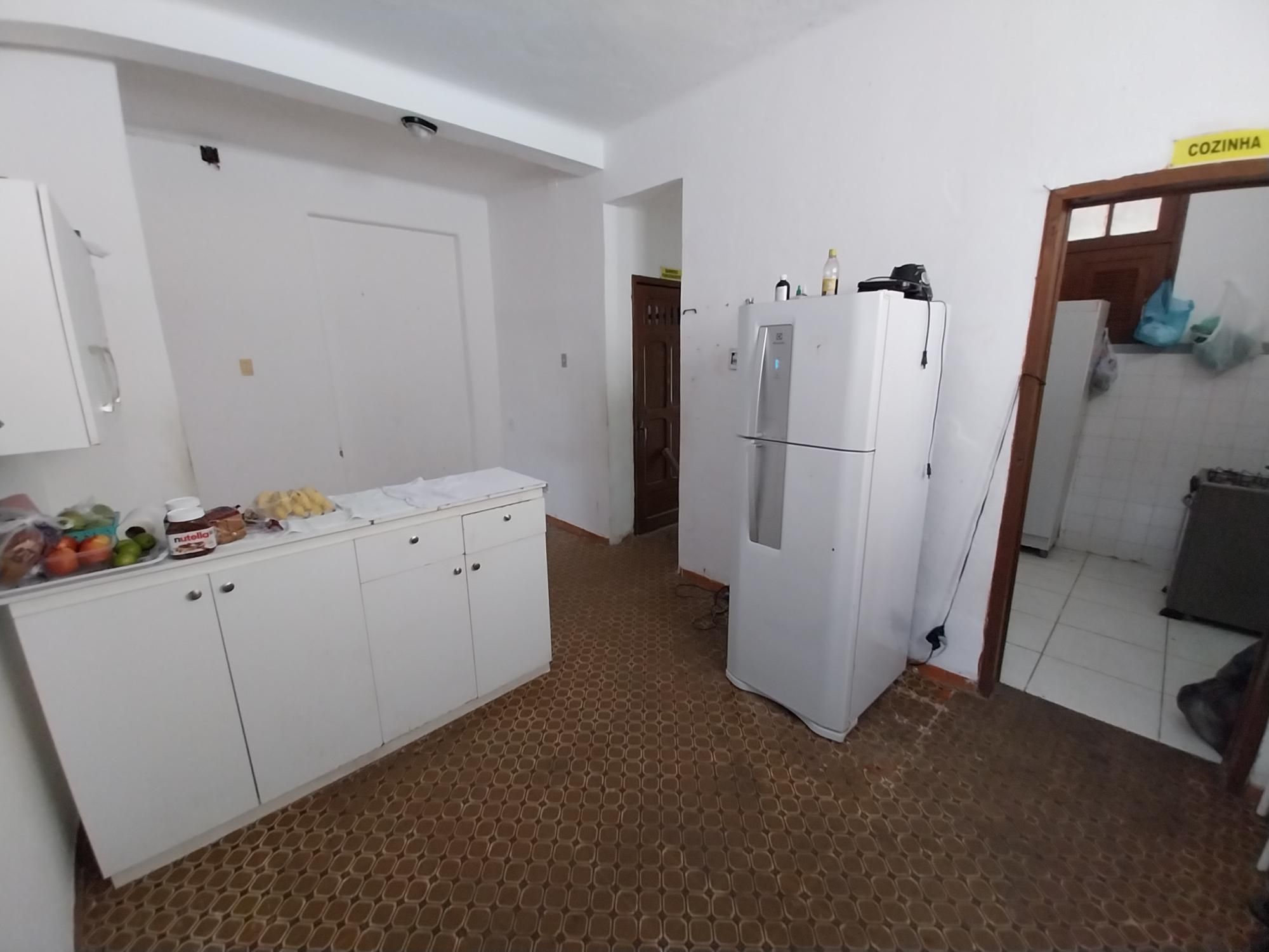 Casa à venda com 7 quartos, 256m² - Foto 22