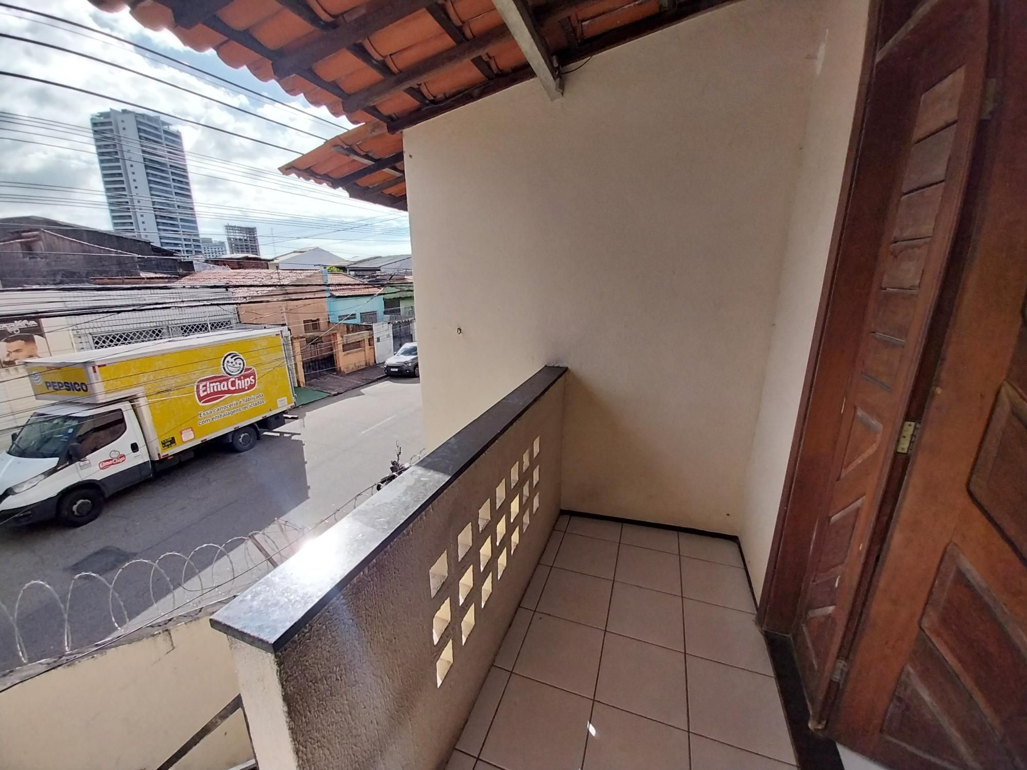 Casa Comercial à venda com 5 quartos, 241m² - Foto 33
