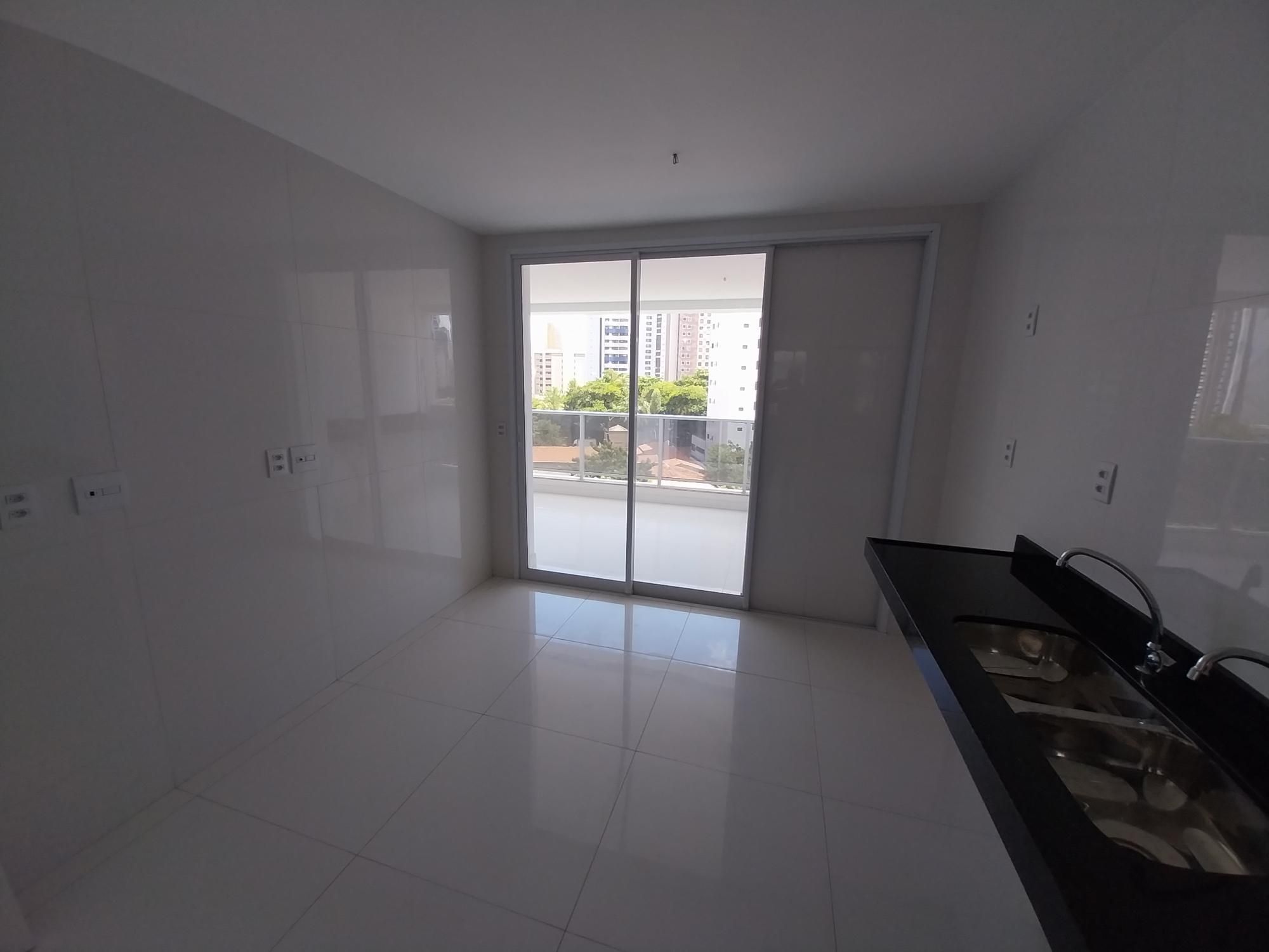 Apartamento à venda com 5 quartos, 271m² - Foto 13