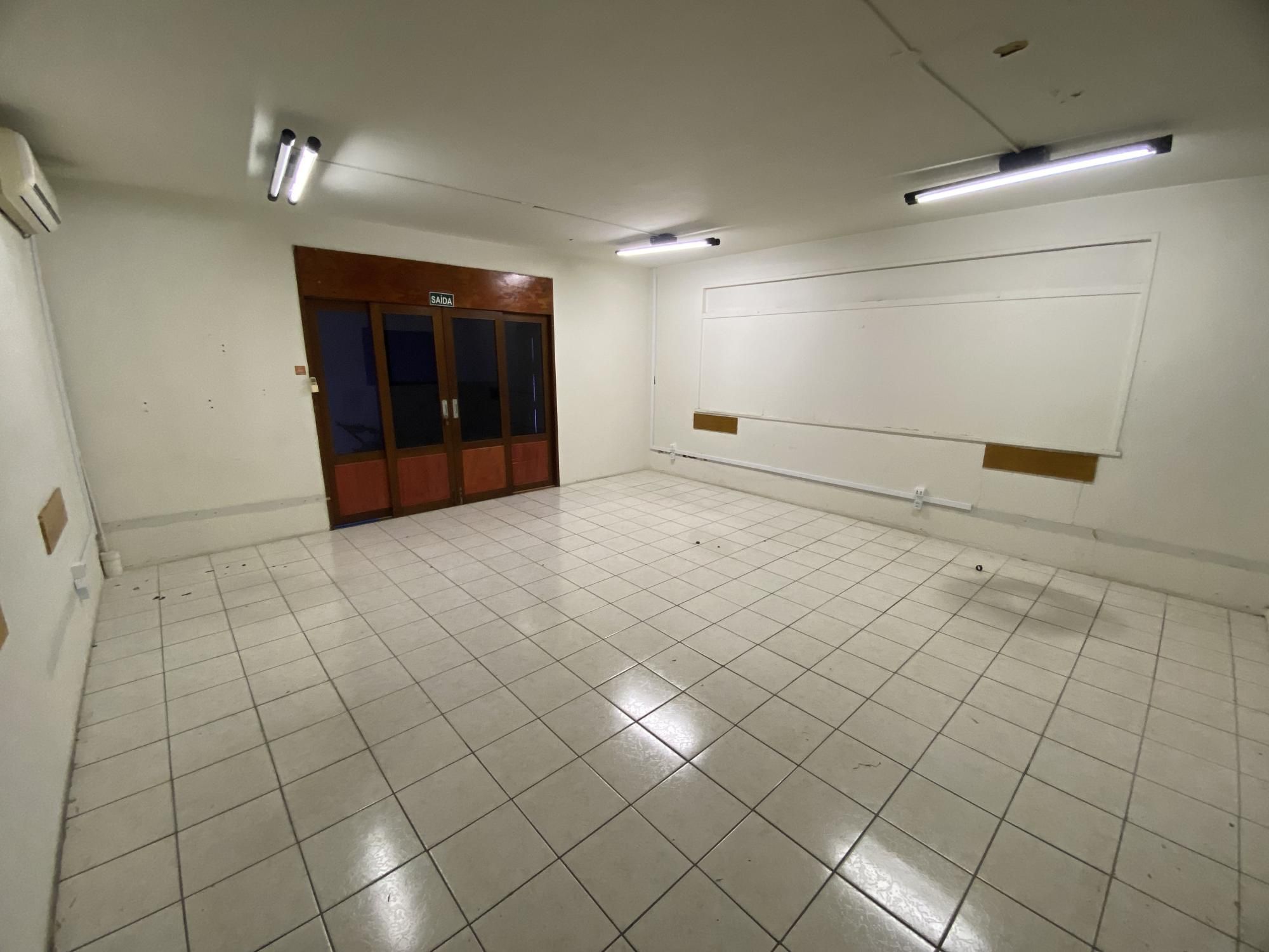 Loja-Salão para alugar com 11 quartos, 390m² - Foto 12