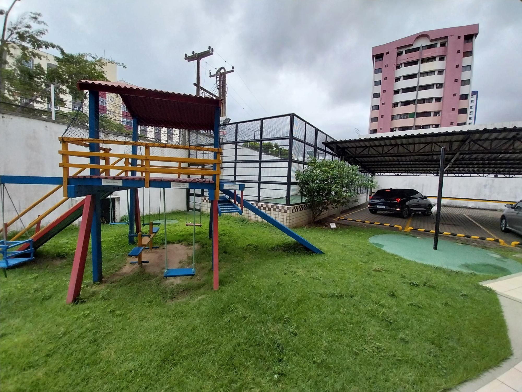 Apartamento à venda com 3 quartos, 107m² - Foto 9