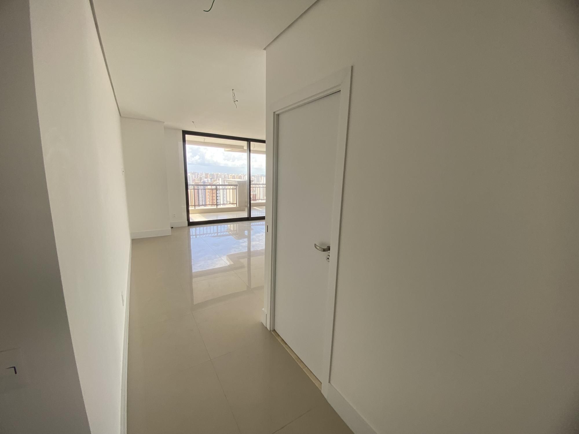 Apartamento à venda com 4 quartos, 400m² - Foto 12