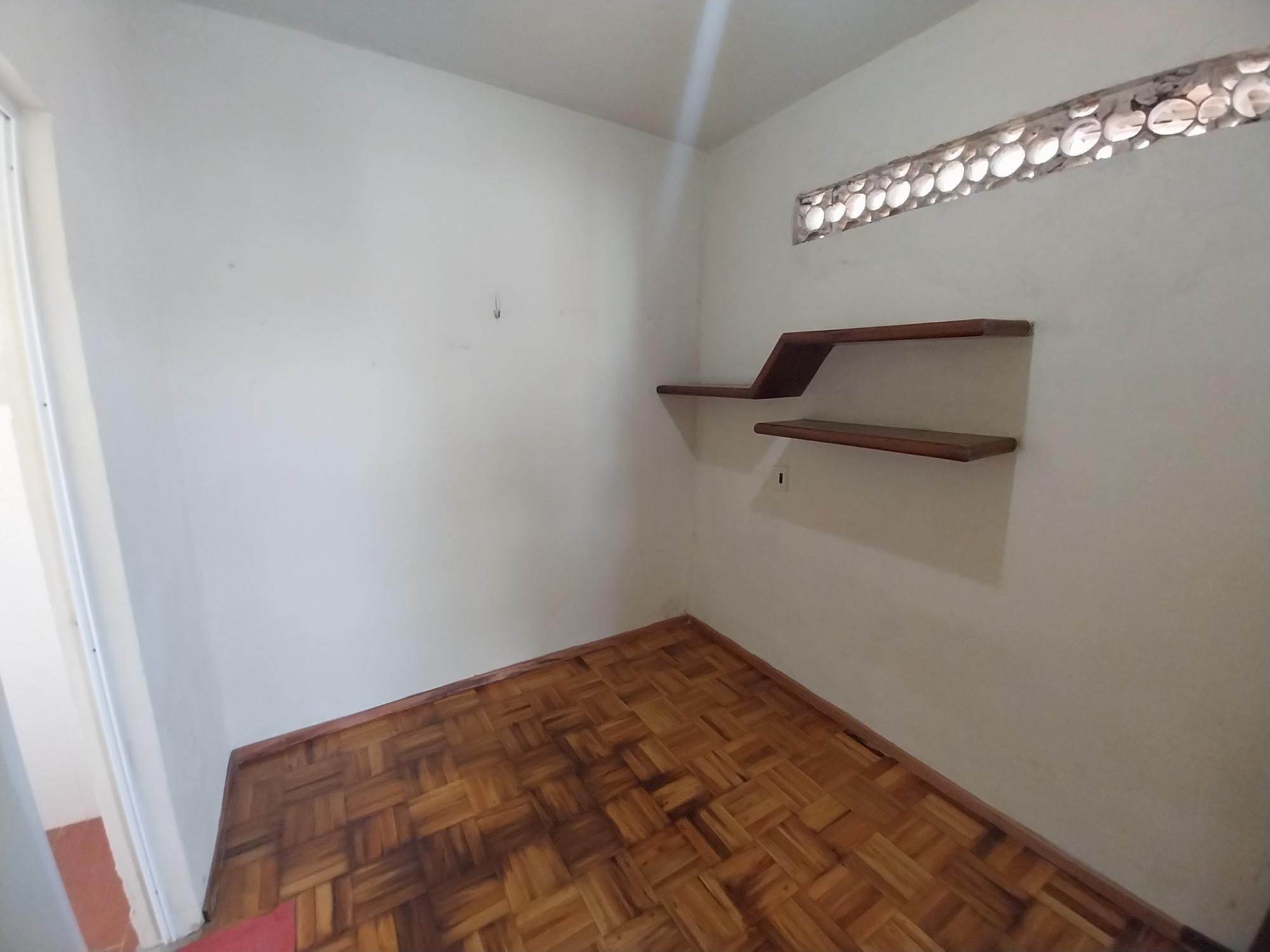 Casa para alugar com 4 quartos, 366m² - Foto 13