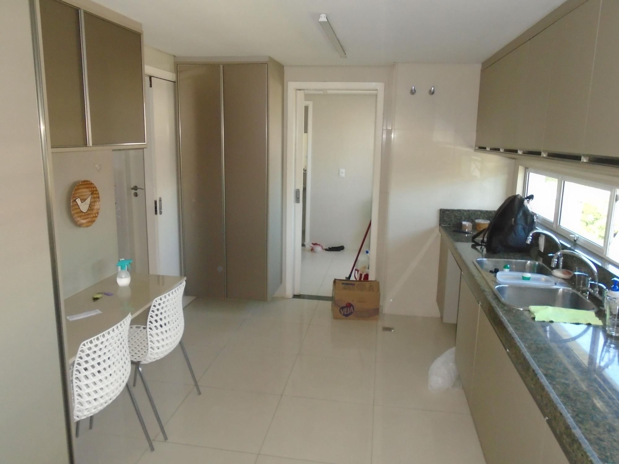 Apartamento à venda com 4 quartos, 248m² - Foto 7