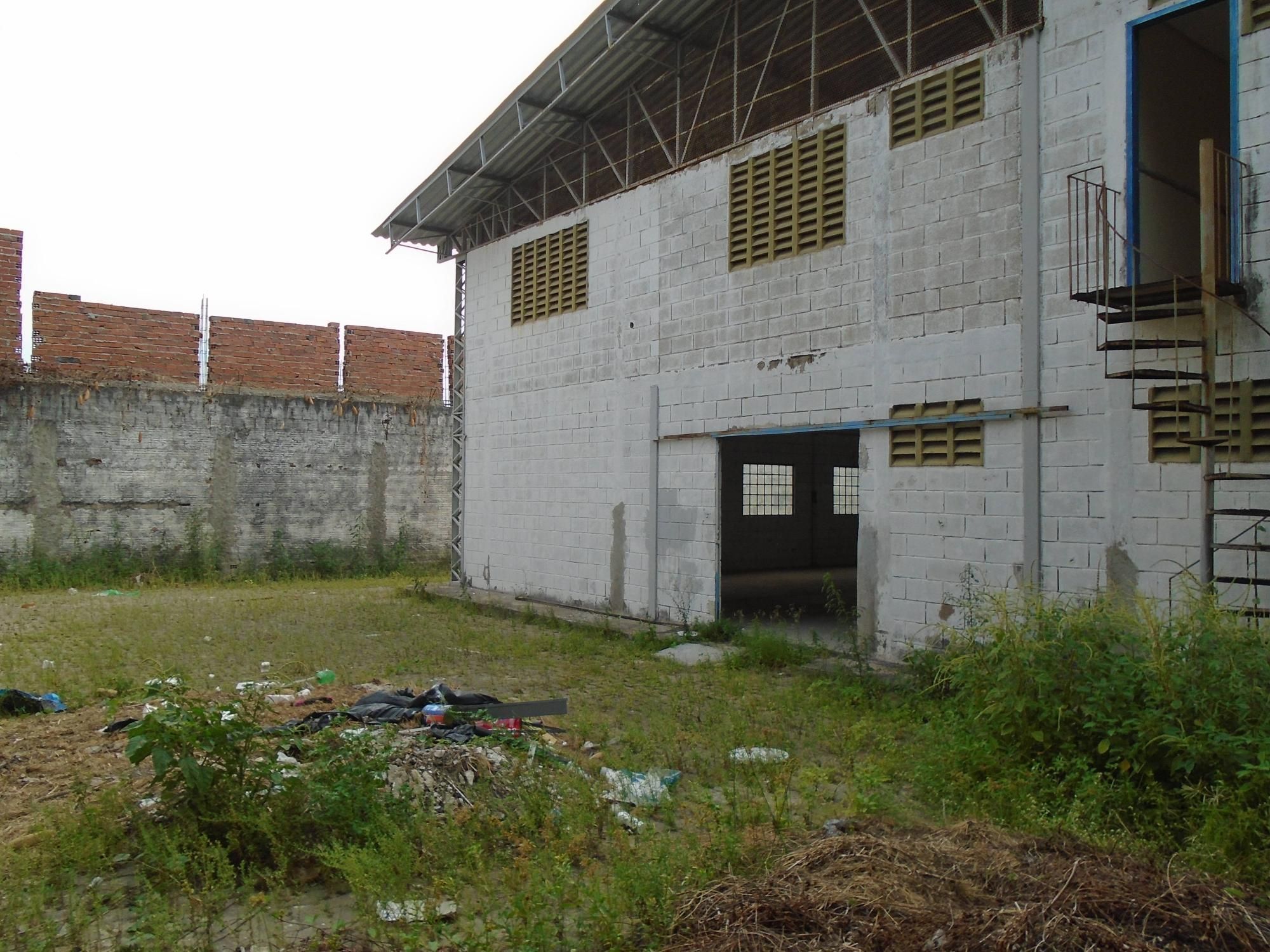 Depósito-Galpão-Armazém para alugar com 3 quartos, 342m² - Foto 16