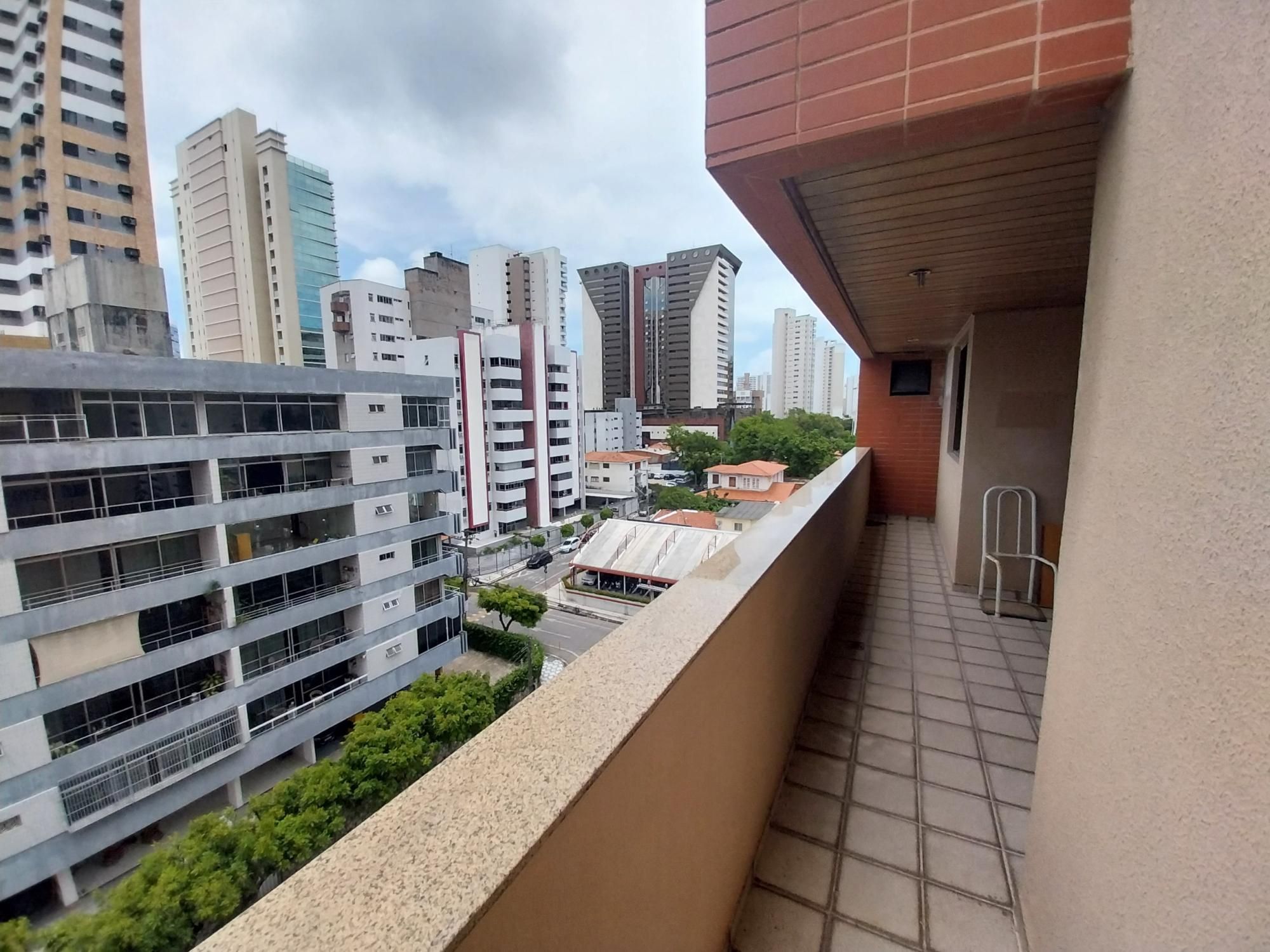 Apartamento para alugar com 4 quartos, 132m² - Foto 18