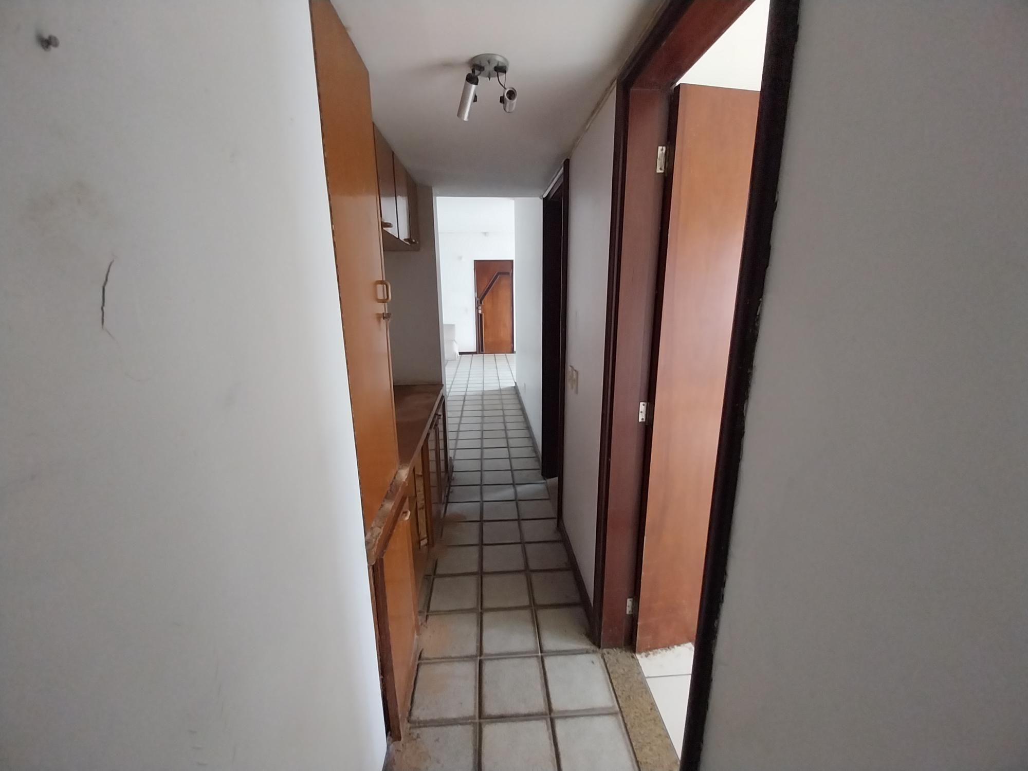 Apartamento para alugar com 4 quartos, 132m² - Foto 30