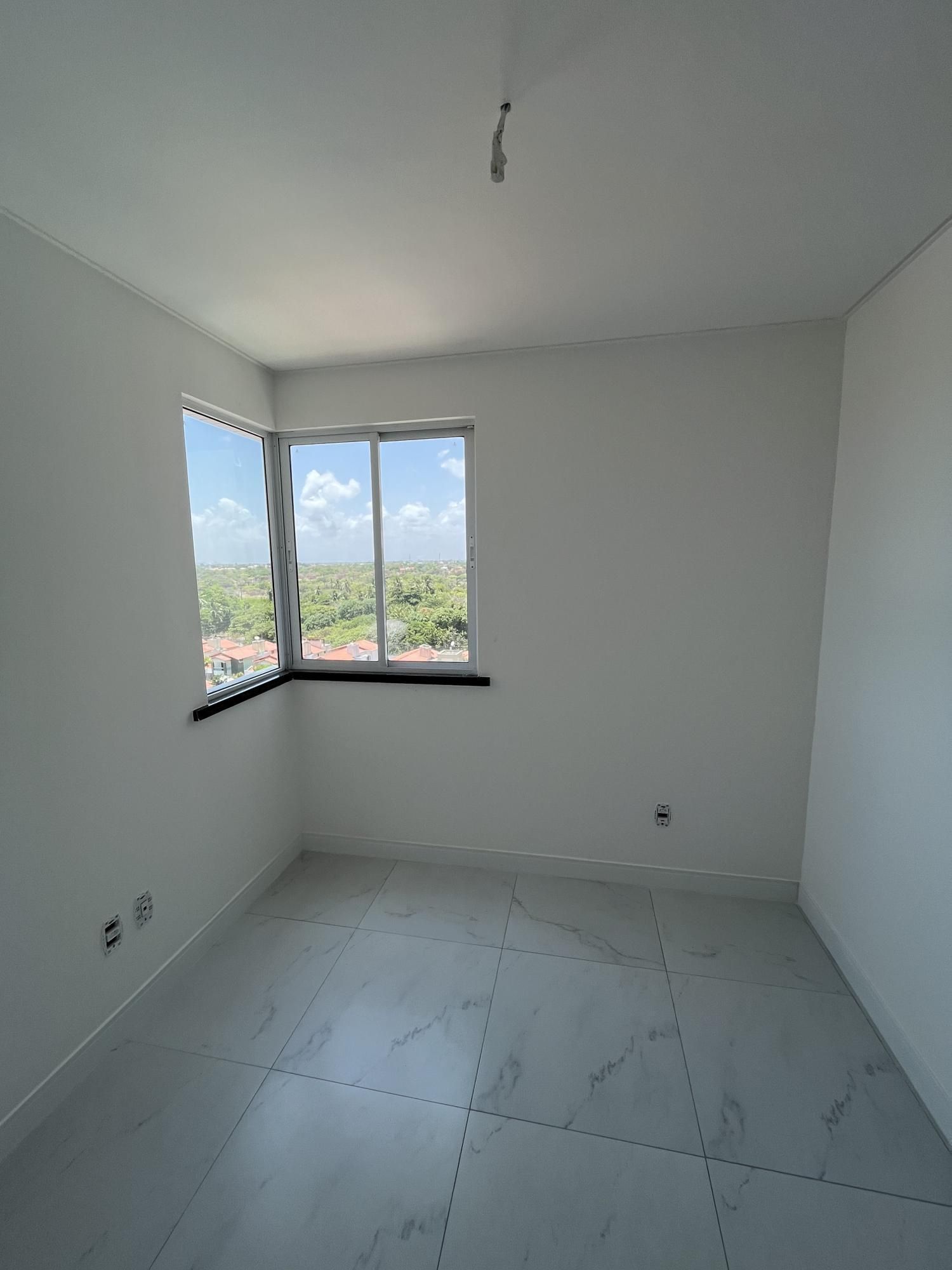 Apartamento à venda com 2 quartos, 70m² - Foto 13