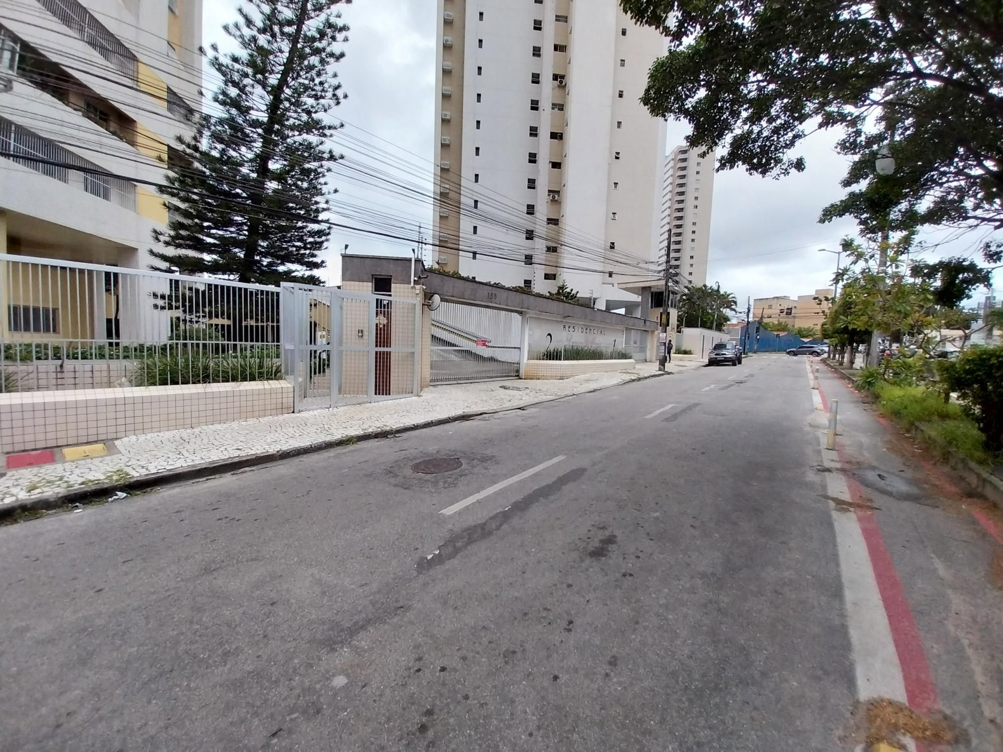 Apartamento à venda com 3 quartos, 107m² - Foto 4