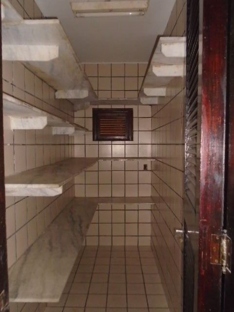 Casa para alugar com 11 quartos, 716m² - Foto 14