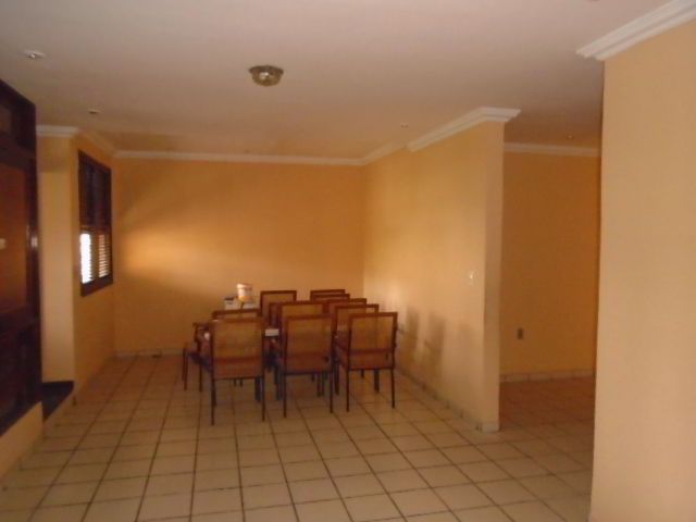 Casa para alugar com 11 quartos, 716m² - Foto 7