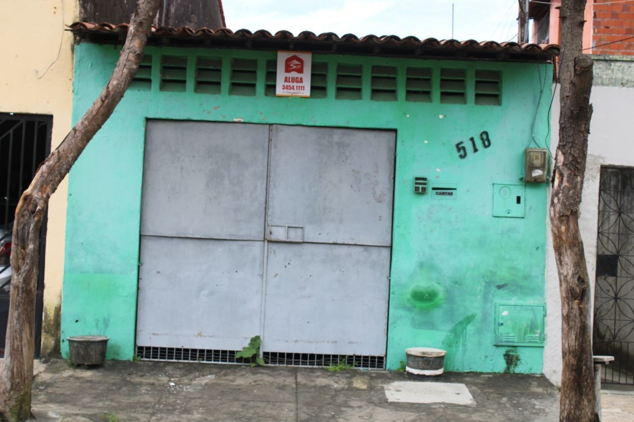 Casa, 2 quartos, 180 m² - Foto 1