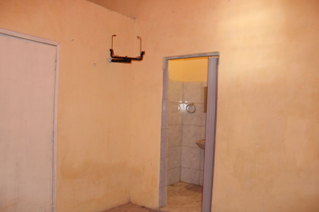 Casa, 2 quartos, 180 m² - Foto 17