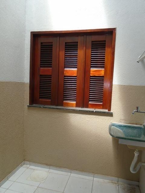 Casa para alugar com 2 quartos, 42m² - Foto 11