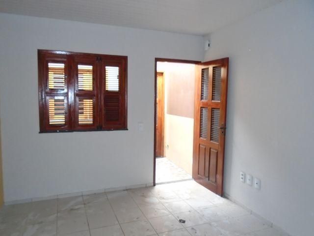 Casa para alugar com 2 quartos, 42m² - Foto 4