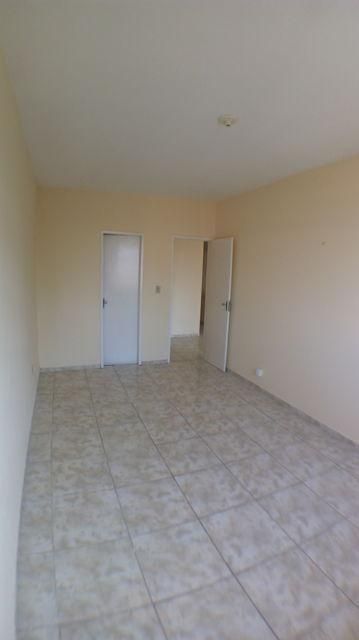 Apartamento para alugar com 3 quartos, 83m² - Foto 9