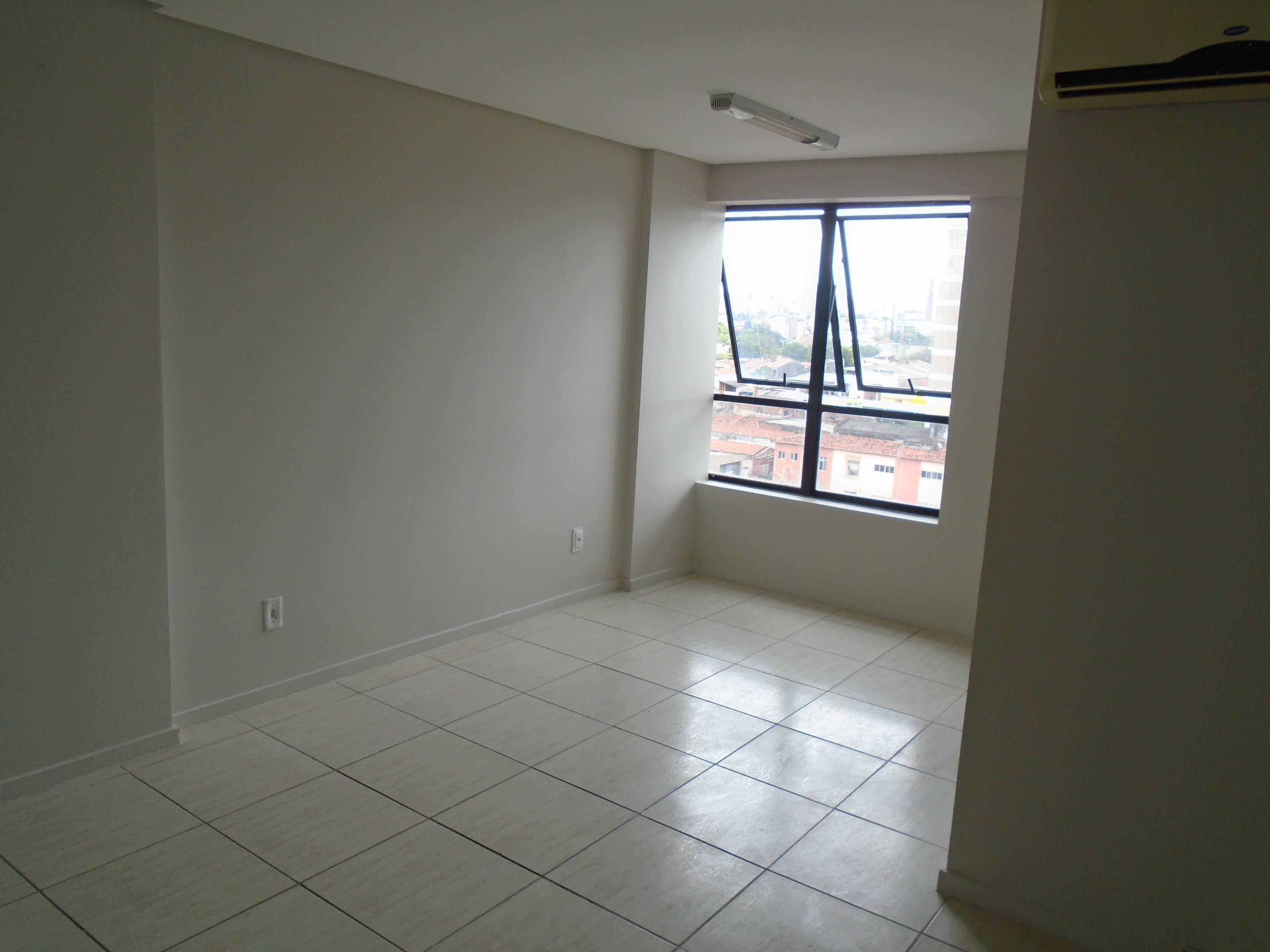 Conjunto Comercial-Sala para alugar com 2 quartos, 32m² - Foto 8