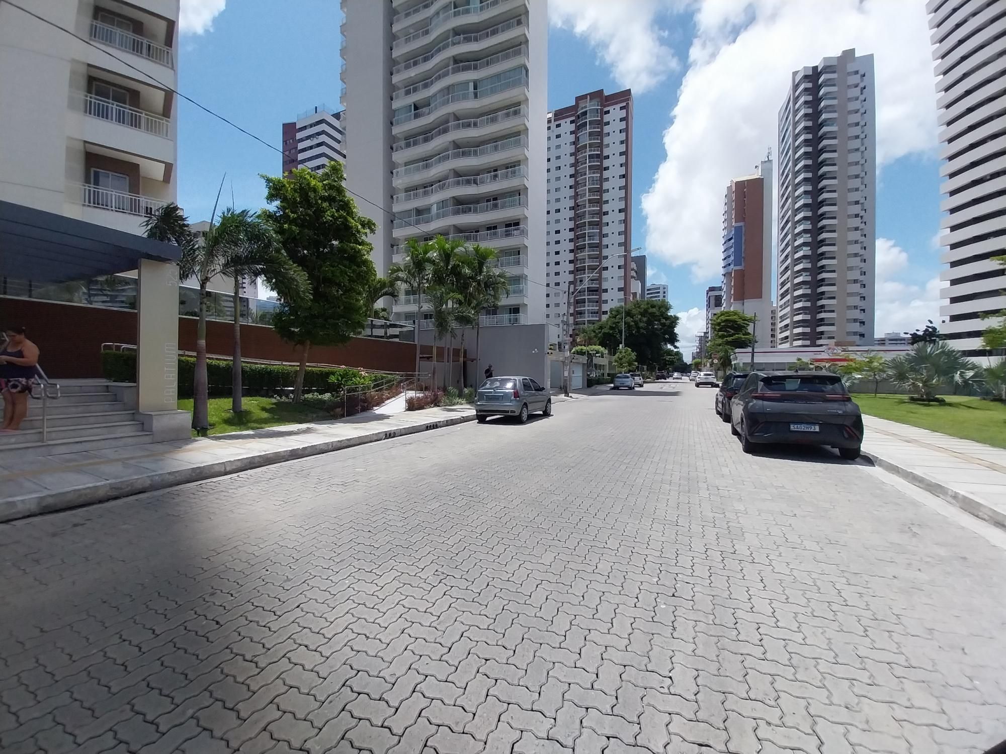 Apartamento à venda com 5 quartos, 271m² - Foto 3