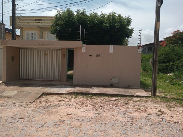 Casa, 4 quartos, 210 m² - Foto 2