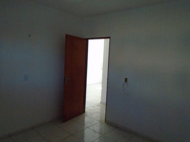 Casa para alugar com 2 quartos, 60m² - Foto 12
