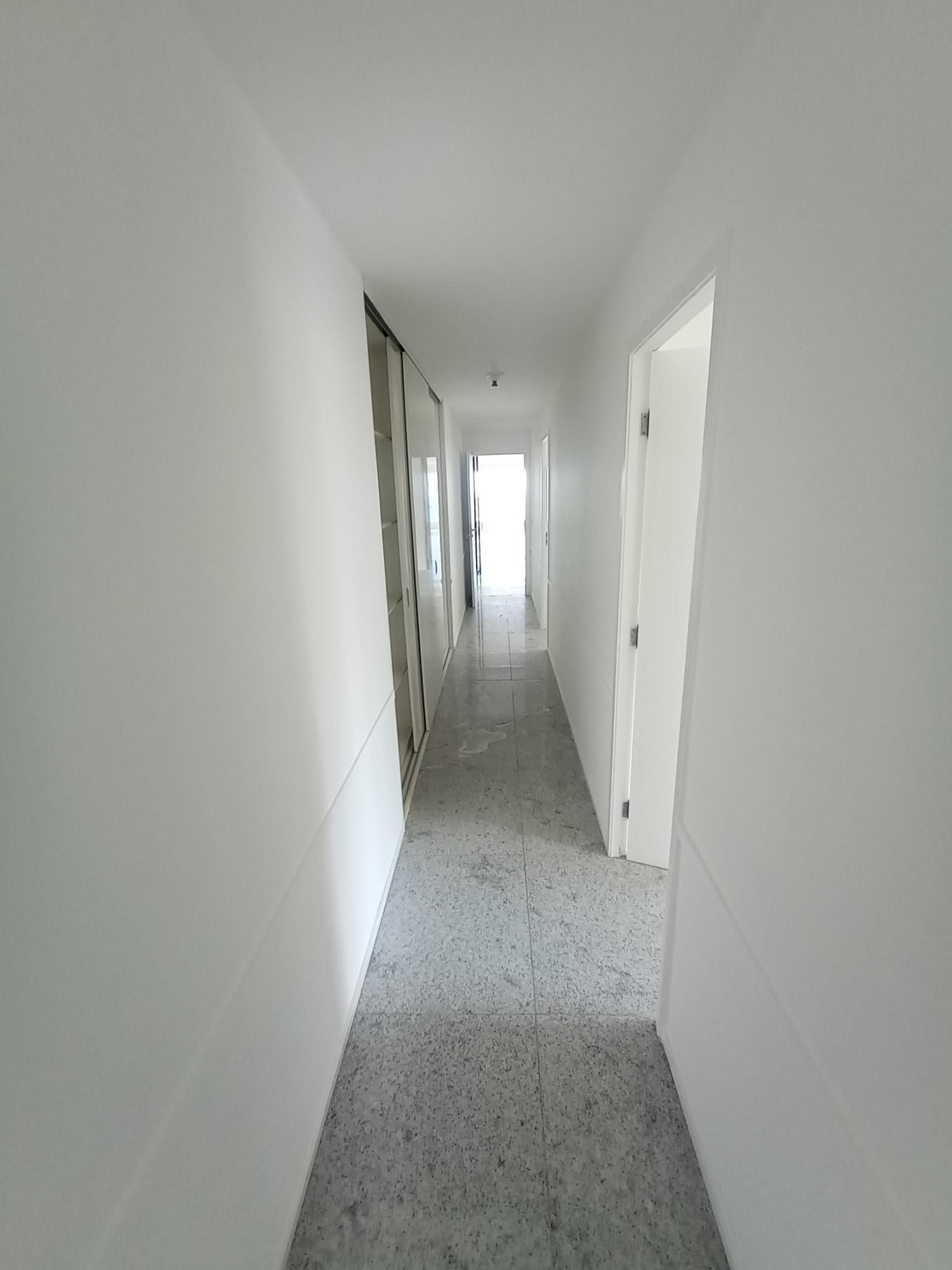 Apartamento à venda com 3 quartos, 260m² - Foto 31