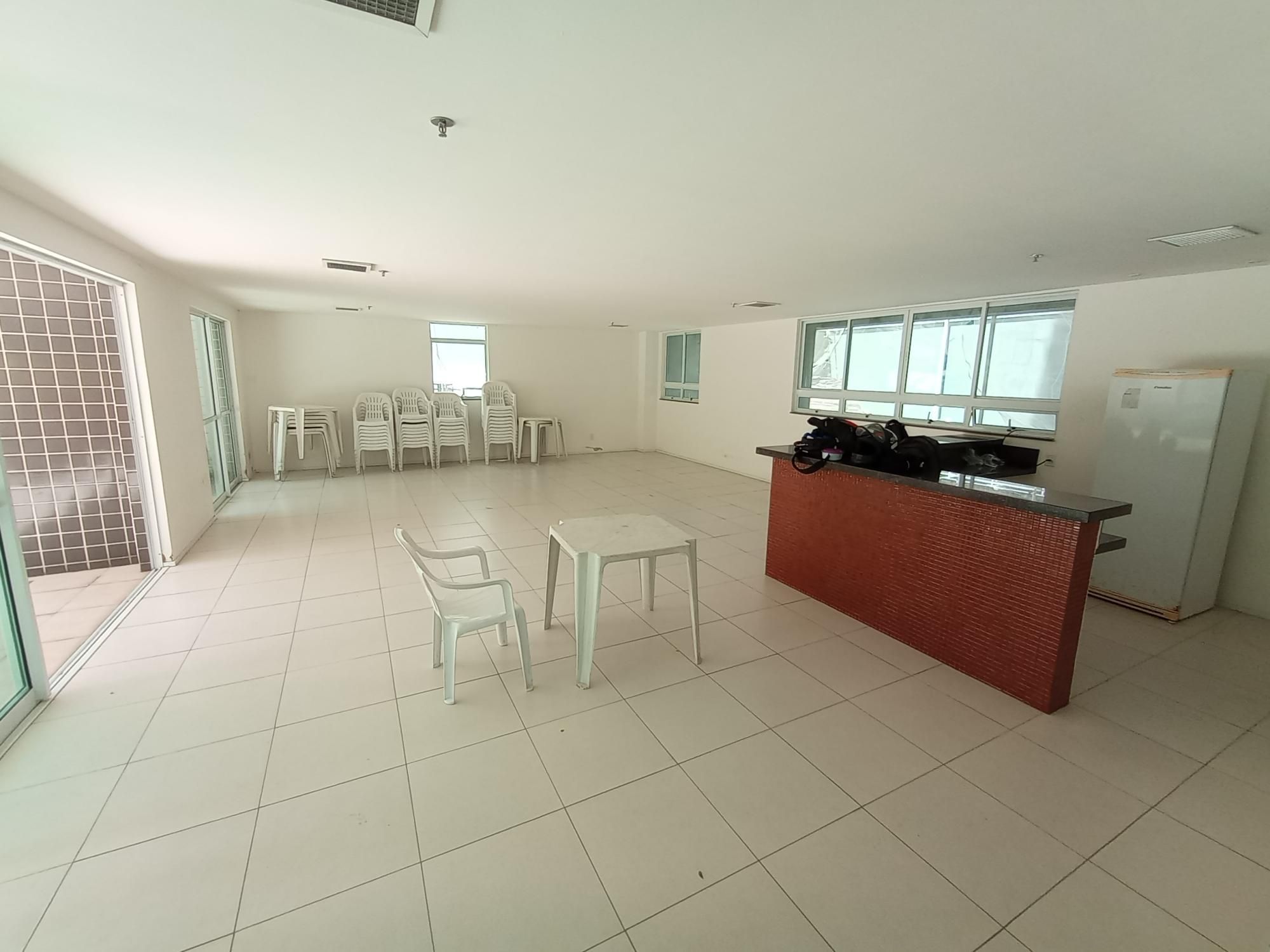 Apartamento à venda com 3 quartos, 260m² - Foto 6