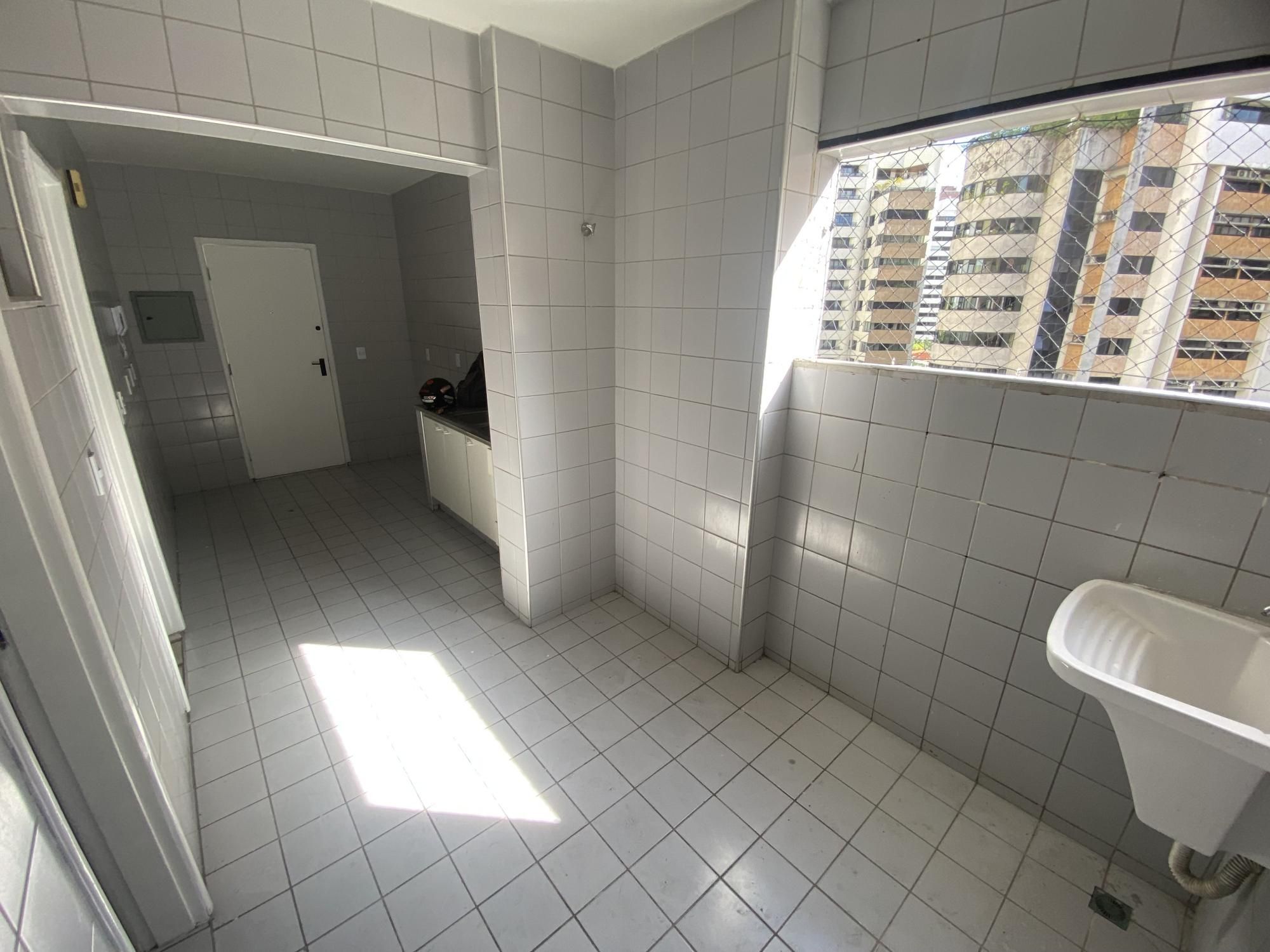 Apartamento à venda com 3 quartos, 113m² - Foto 9