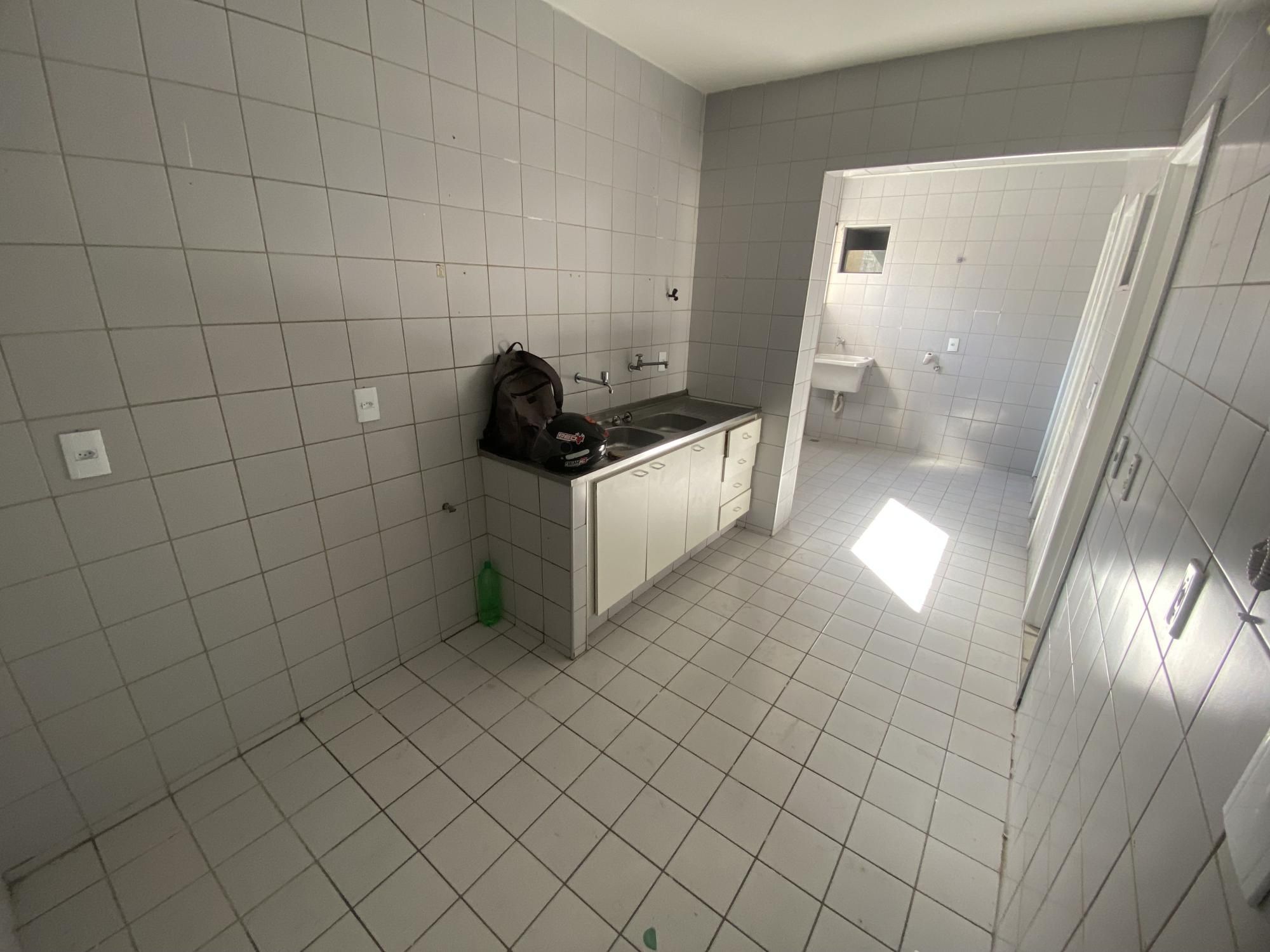 Apartamento à venda com 3 quartos, 113m² - Foto 8