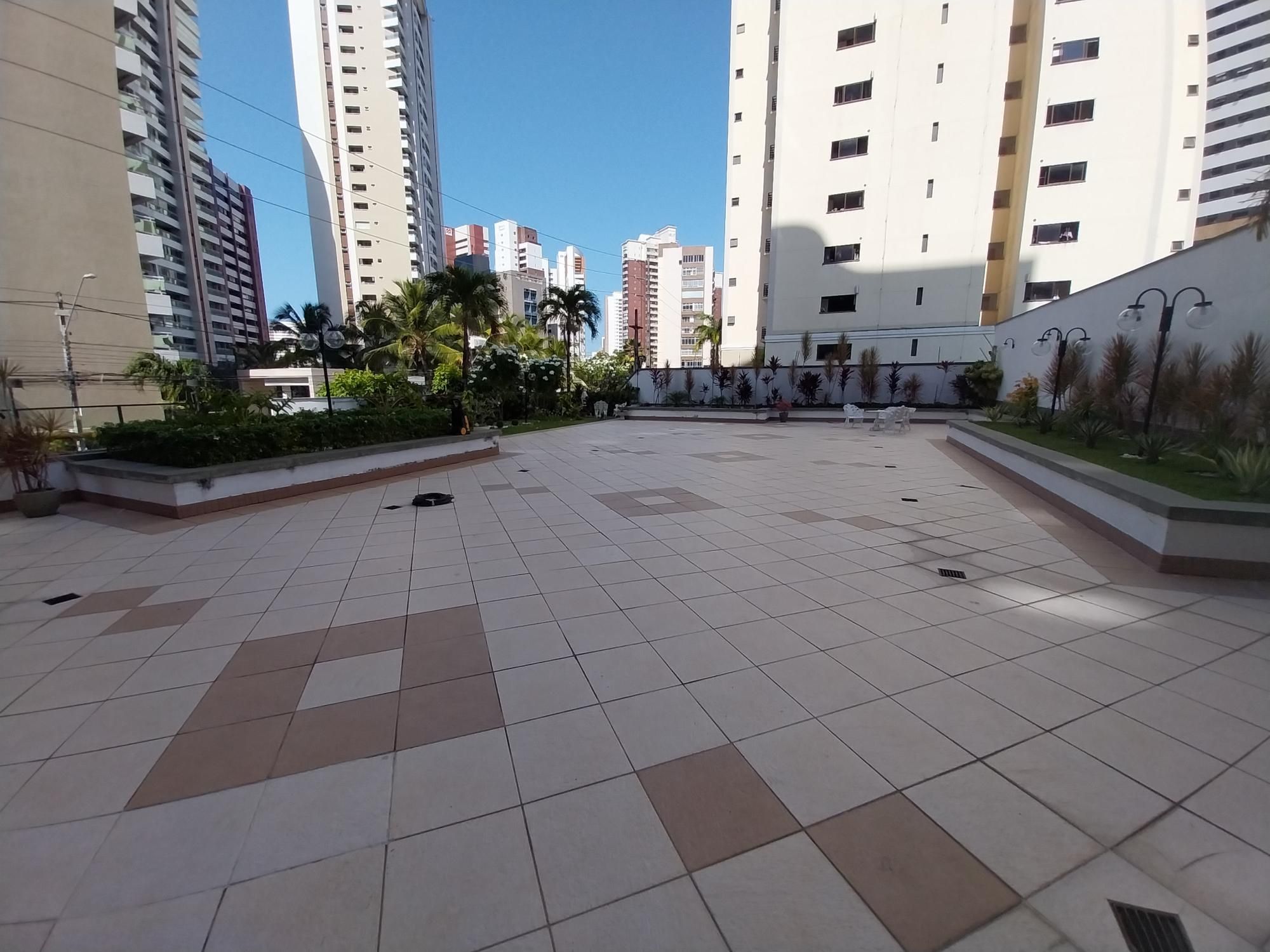 Apartamento à venda com 4 quartos, 140m² - Foto 7