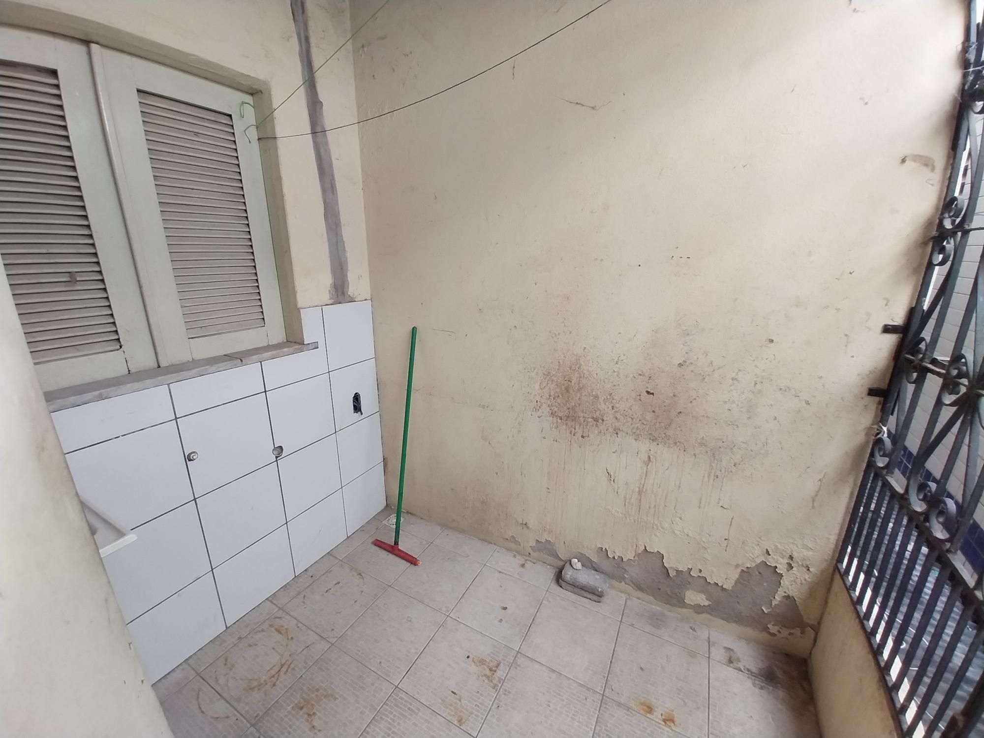 Casa Comercial à venda com 5 quartos, 241m² - Foto 47