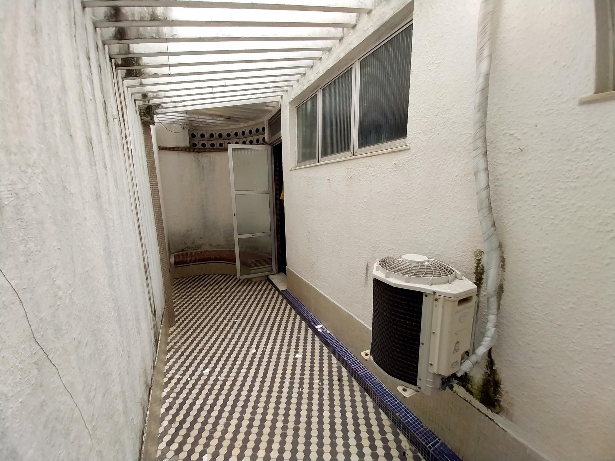 Casa, 4 quartos, 320 m² - Foto 33