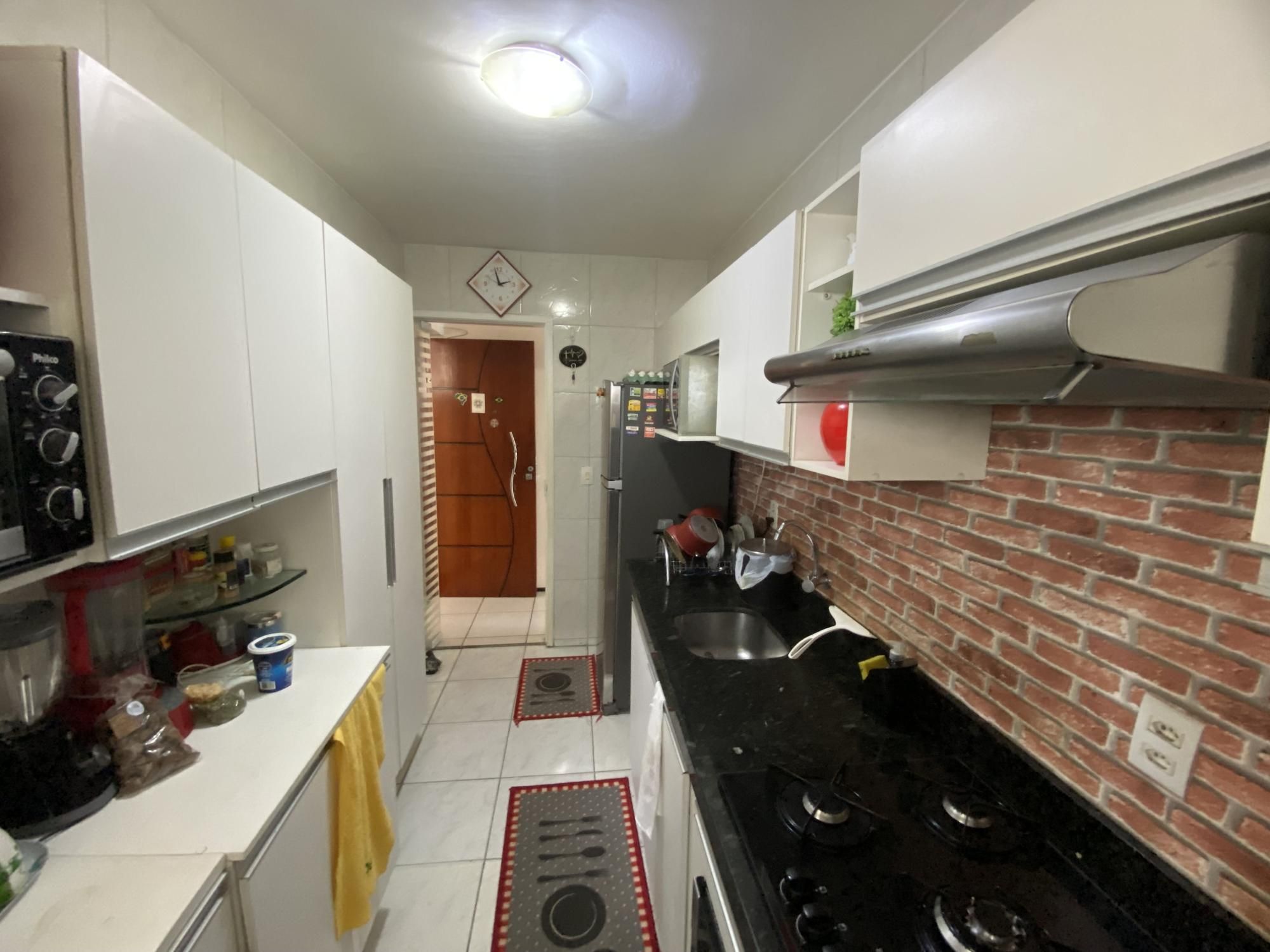 Apartamento à venda com 3 quartos, 75m² - Foto 35