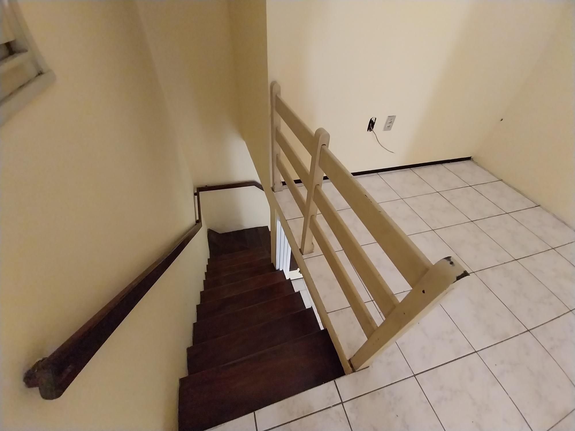 Casa Comercial à venda com 5 quartos, 241m² - Foto 18
