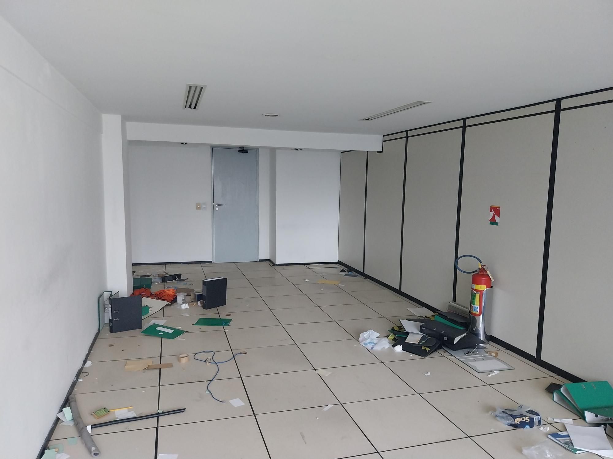 Prédio Inteiro à venda com 30 quartos, 1121m² - Foto 35