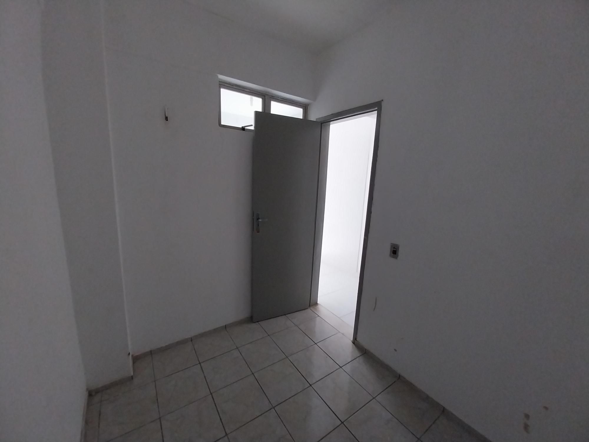 Apartamento à venda com 4 quartos, 86m² - Foto 24