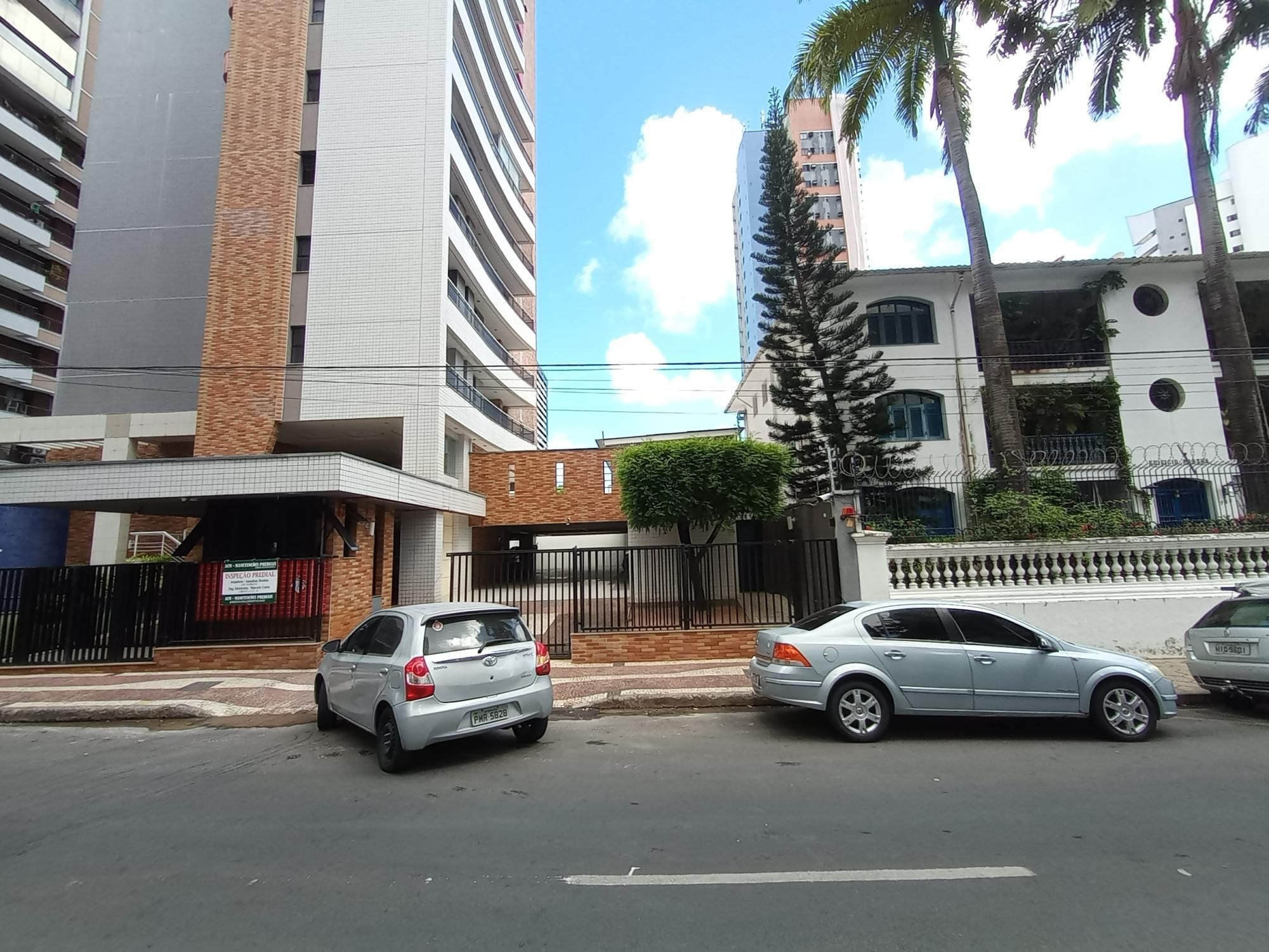 Apartamento à venda com 3 quartos, 260m² - Foto 6